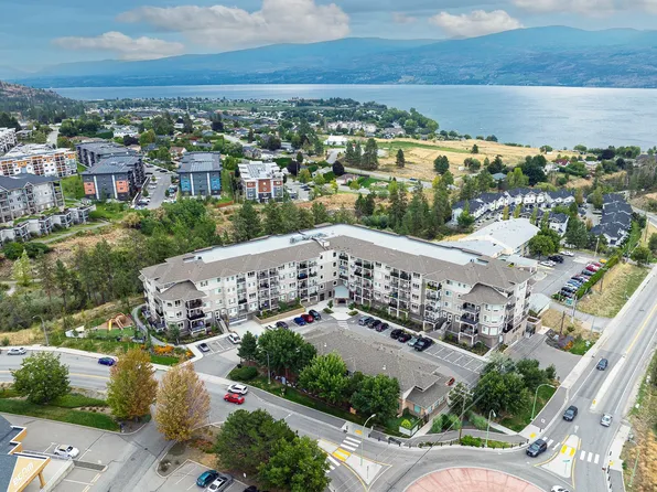 2301 Carrington Rd #421, West Kelowna, BC V4T 0E2