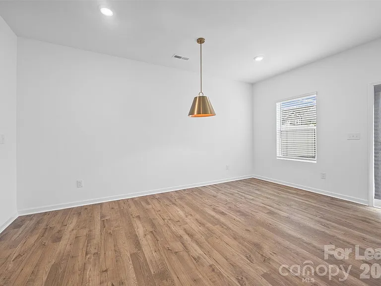 328 Drawbar Dr — Photo 9
