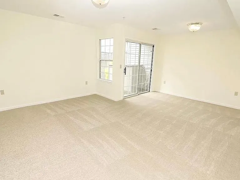 2305 Montauk Dr — Photo 47