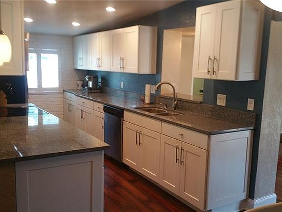 5th image of 5506 Pine Cir NE