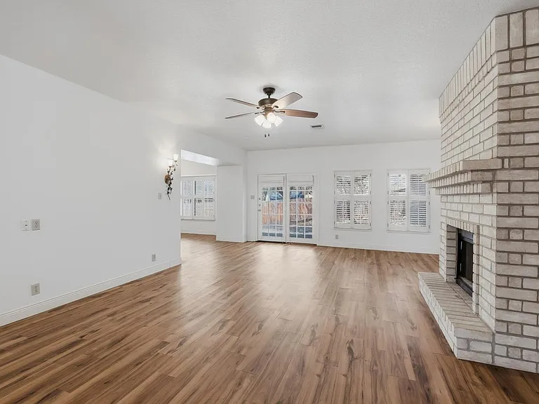 9231 Linbrooke — Photo 4