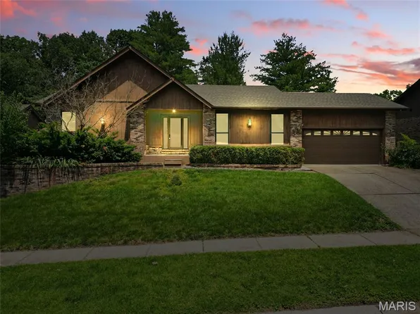 4627 Misty Trail Ln, Saint Louis, MO 63128