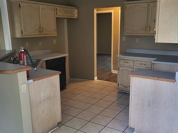 3rd image of 7579 Baysweet Dr