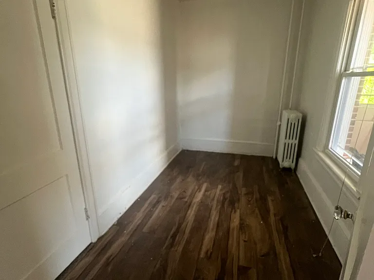 504 W Diamond Ave #2 — Photo 7