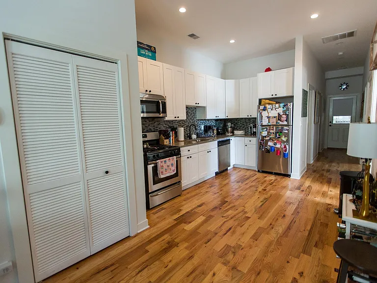 1717 N Orleans St #1 — Photo 5