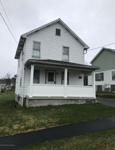 455 Hudson St, Jermyn, PA, 18433