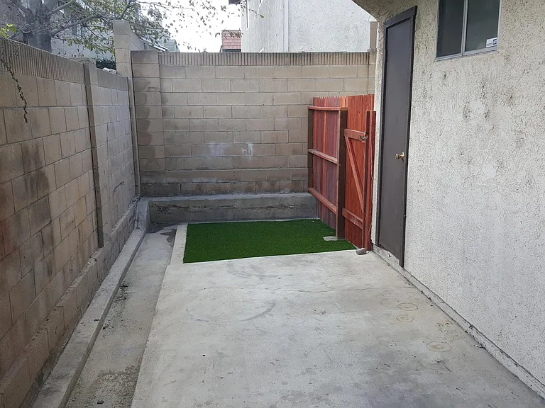 17610 Cameron Ln #H — Photo 14