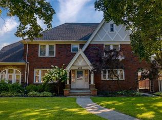 211 E Schaaf Rd, Brooklyn Heights, OH 44131