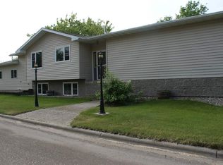 203 3rd Ave SE, Mohall, ND 58761
