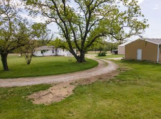 10040 NW County Road 9002, Amsterdam, MO 64723