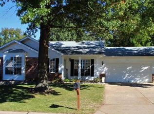 504 Summerwood Ct, Saint Peters, MO 63376