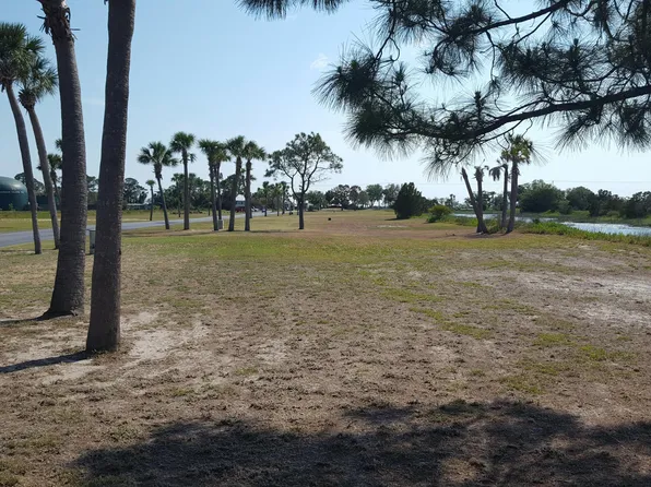 9 Harbor Drive, St. Helena Island, SC 29920