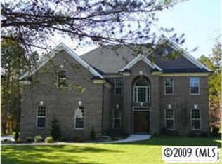 399 Laurel Crest Dr, Kannapolis, NC 28081