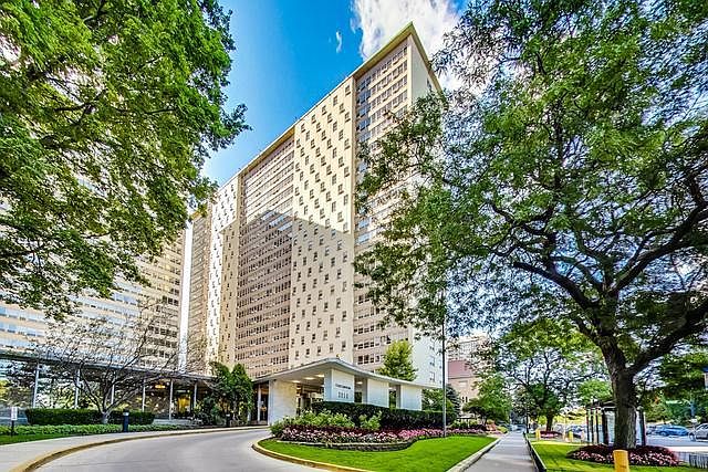 1st image of 3950 N Lake Shore Dr APT 1705A