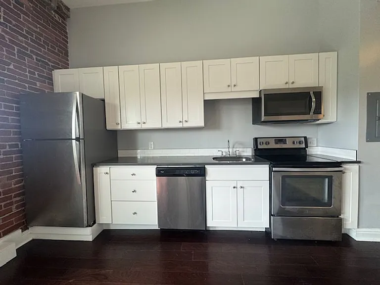 5721-5727 Elwood Street — Photo 11
