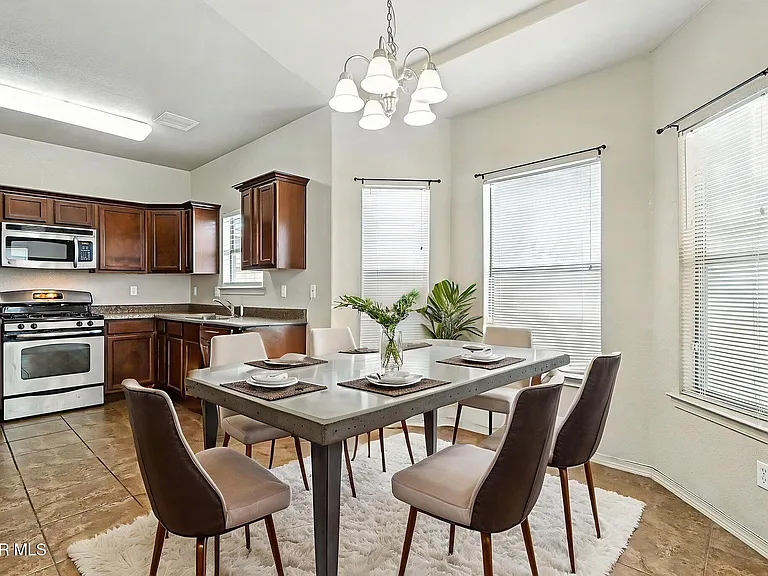 4746 Joseph Rodriguez Dr — Photo 12