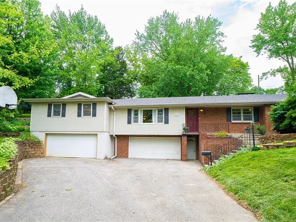 2002 N 29th St, Saint Joseph, MO 64506