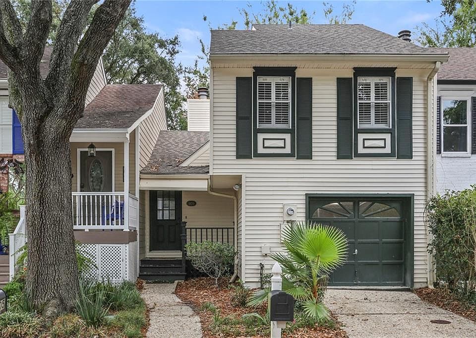 1st image of 909 Old Metairie Pl