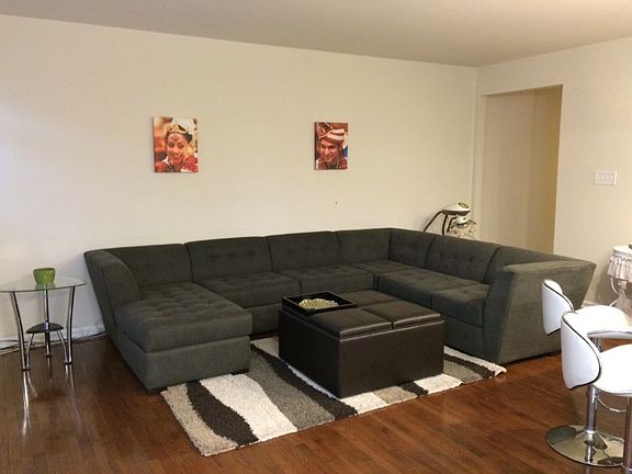 4th image of 123 Siena Ln