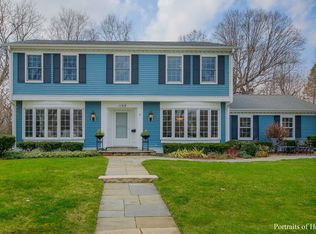 1168 Summit Hills Ln, Naperville, IL 60563