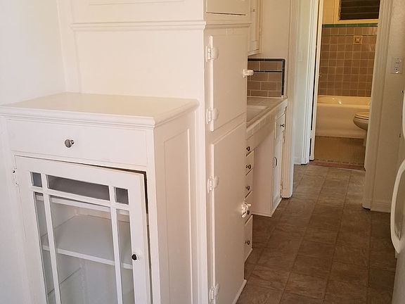 4th image of 801 Gramercy Dr APT 307