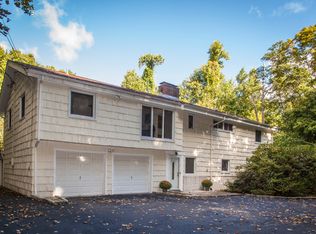 28 Seven Bridges Rd, Chappaqua, NY 10514