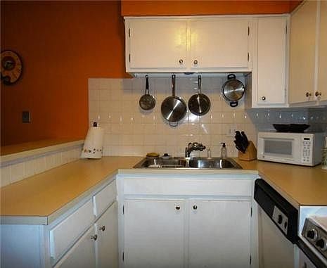 5th image of 4333 Jarboe St APT 5