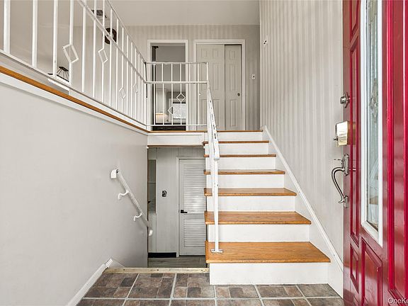 4th image of 7 Jacqueline Road