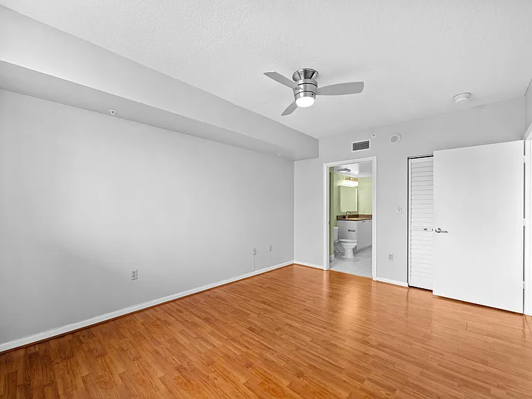 3020 NE 32nd Ave #710 — Photo 14