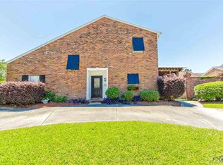 318 N French Quarter Dr, Houma, LA 70364