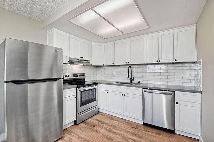 1st image of 160 Camino Corto APT 11
