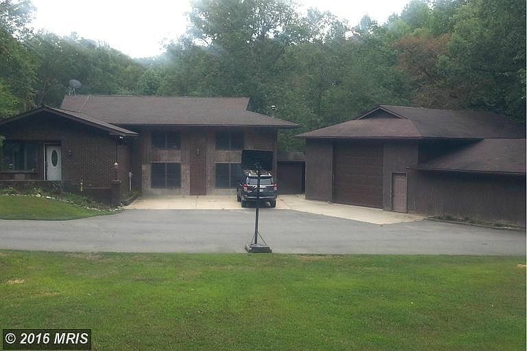 1st image of 38975 Hollybank Dr