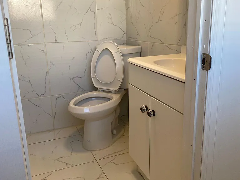 8181 NW South River Dr #D410 — Photo 19