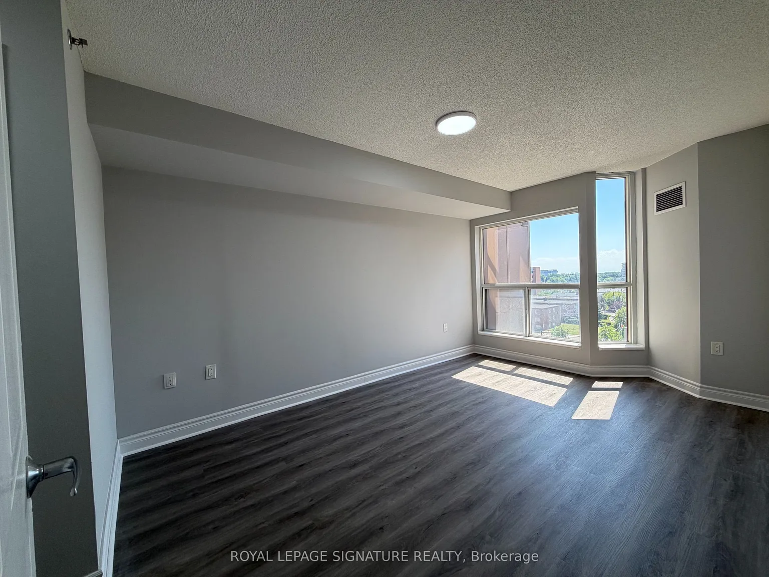 1 bed, $3,200 — Photo 3
