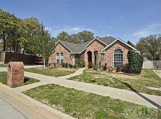 2823 Southridge Dr, Denton, TX 76210