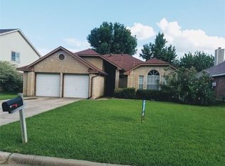 2809 Briar Hill Dr, Grand Prairie, TX 75052
