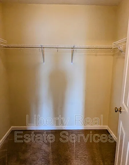 409 Valdez Ct — Photo 12