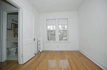 5th image of 531 W Wellington Ave APT 2