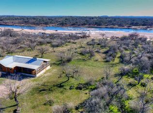 109 Riverside Dr E, Llano, TX 78643