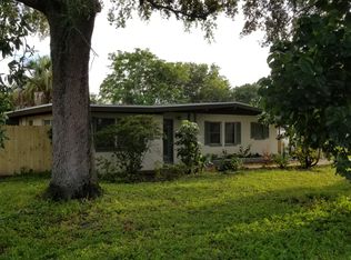 6218 Hampton Dr N, Saint Petersburg, FL 33710