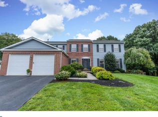 1064 Overlook Dr, Pottstown, PA 19464