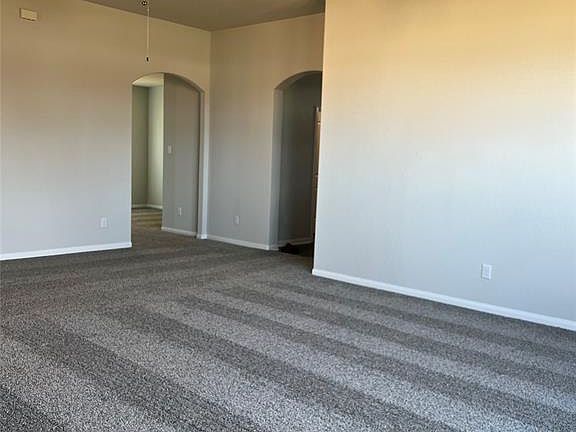 5th image of 11307 Cora Ln