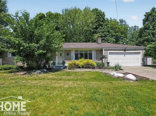 1208 Harding Ave, Owosso, MI 48867
