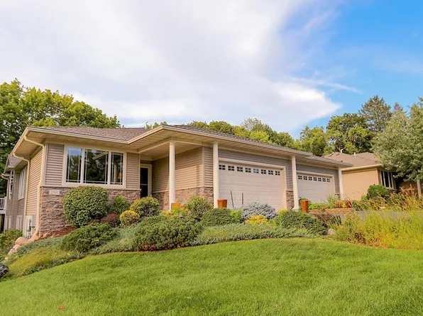 2501 Skyblue Ct, White Bear Lake, MN 55110