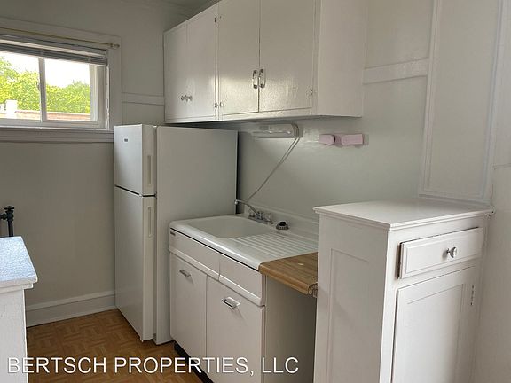 4th image of 4028 N Paulina St Unit 2B