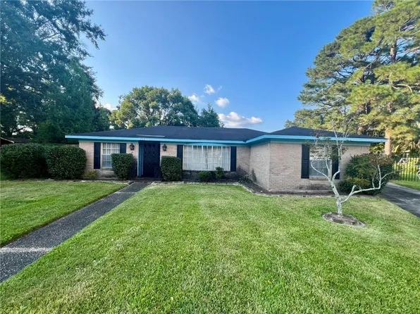 2350 McKibben Ct, Mobile, AL 36617