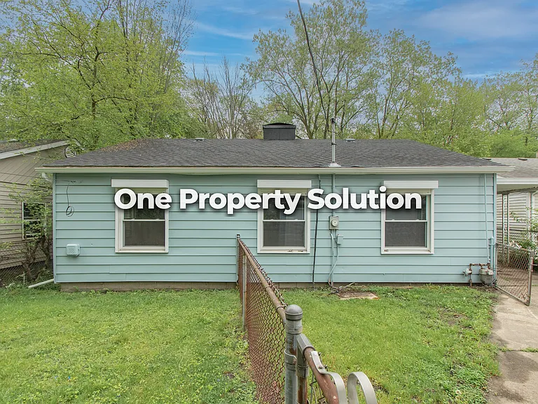 1008 Hovey St — Photo 16