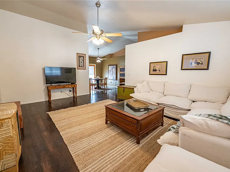 3571 N Moore St — Photo 4