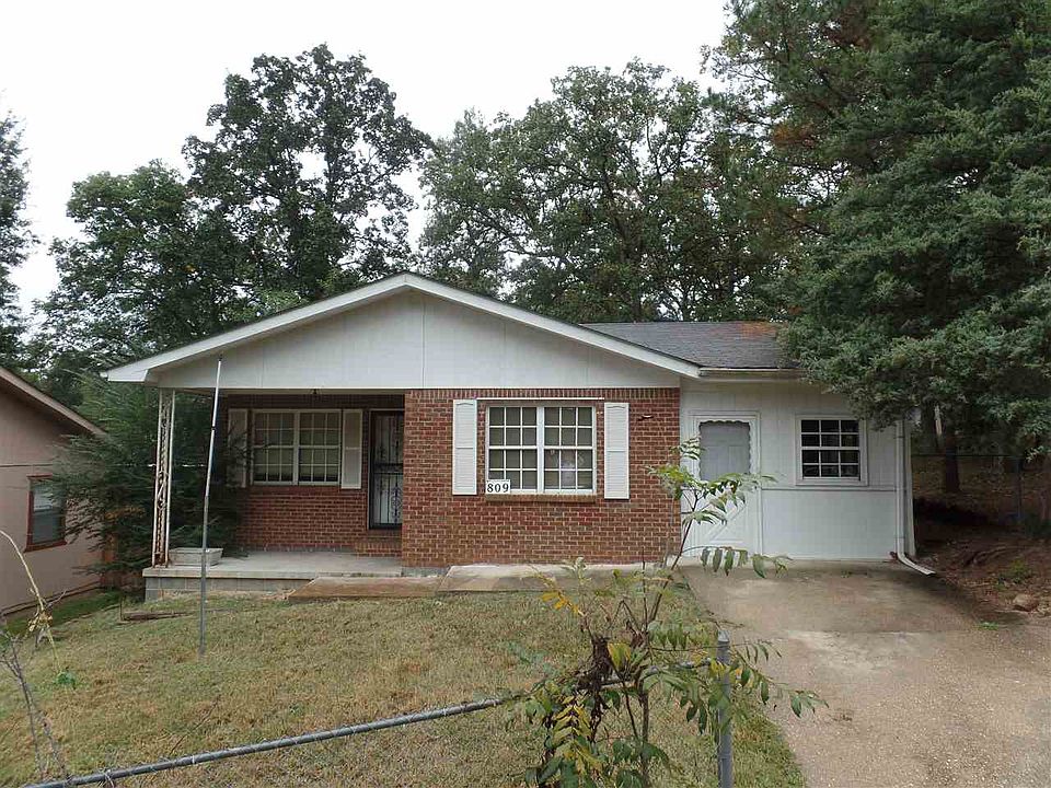 1st image of 809 Bristo St