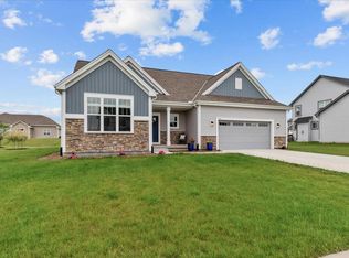 1919 N Cora Dr, Grafton, WI 53024